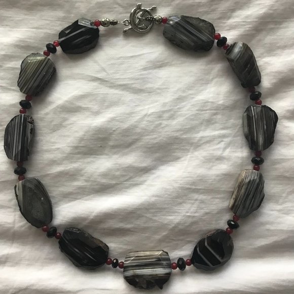 Banded Black White Agate Polished Chacledony Crystal Mineral Necklace-BOLD - Picture 1 of 6